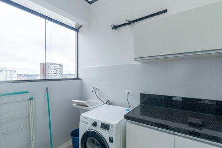 Apartamento para alugar com 185m², 3 quartos e 2 vagas Apartamento para alugar com 185m², 3 quartos e 2 vagasÁrea de Serviço