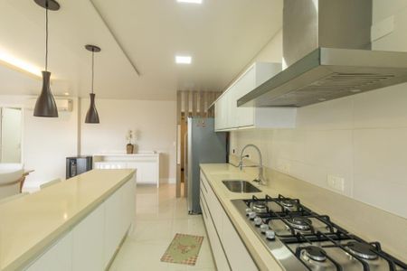 Apartamento para alugar com 185m², 3 quartos e 2 vagas Apartamento para alugar com 185m², 3 quartos e 2 vagasCozinha