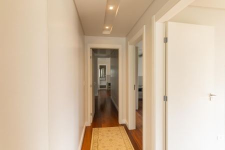 Apartamento para alugar com 185m², 3 quartos e 2 vagas Apartamento para alugar com 185m², 3 quartos e 2 vagasCorredor