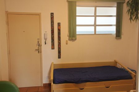 Sala de apartamento para alugar com 1 quarto, 34m² em Boqueirão, Santos