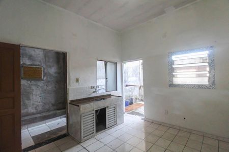 Sala/Cozinha de casa para alugar com 1 quarto, 36m² em Jardim Santa Teresinha, São Paulo