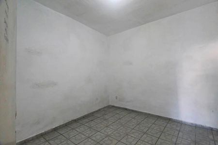 Quarto de casa para alugar com 1 quarto, 36m² em Jardim Santa Teresinha, São Paulo