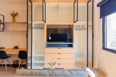 Studio para alugar com 25m², 1 quarto e sem vagaArmários