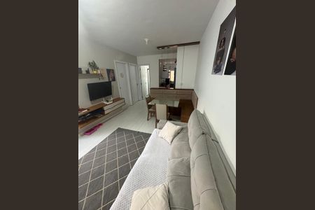Sala de apartamento à venda com 2 quartos, 45m² em Estância Velha, Canoas