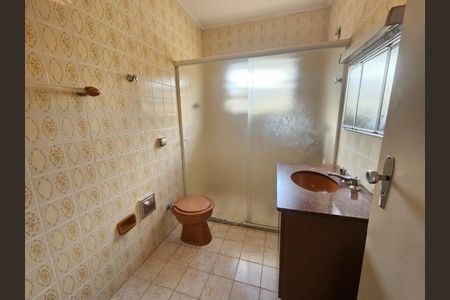 Casa à venda com 135m², 5 quartos e 3 vagasFoto 01