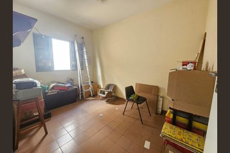 Casa à venda com 135m², 5 quartos e 3 vagasFoto 01