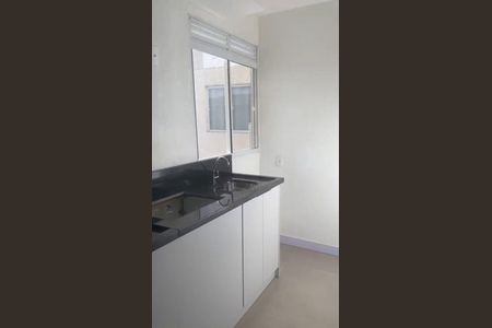Cozinha  de apartamento à venda com 1 quarto, 40m² em Restinga, Porto Alegre