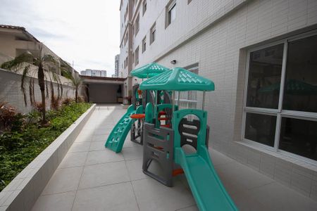 Apartamento para alugar com 45m², 2 quartos e 1 vaga Apartamento para alugar com 45m², 2 quartos e 1 vagaÁrea comum - Playground