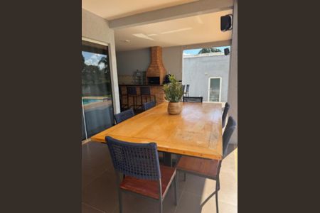 Casa de condomínio para alugar com 400m², 3 quartos e 2 vagasChurrasqueira