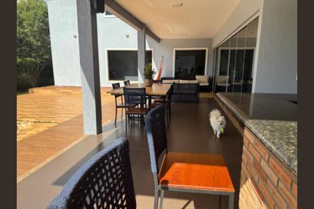 Casa de condomínio para alugar com 400m², 3 quartos e 2 vagasÁrea externa