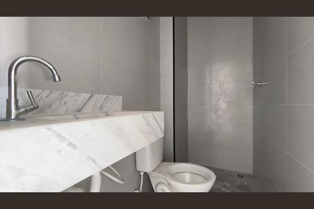 Studio à venda com 25m², 1 quarto e sem vaga Studio à venda com 25m², 1 quarto e sem vagaBanheiro Social