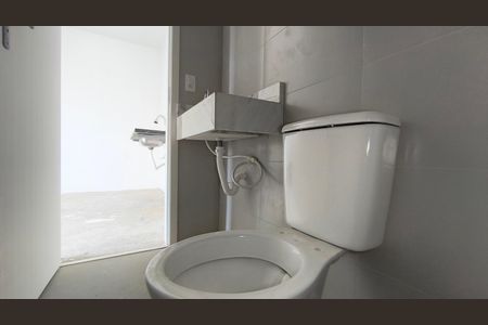 Studio à venda com 25m², 1 quarto e sem vaga Studio à venda com 25m², 1 quarto e sem vagaBanheiro Social