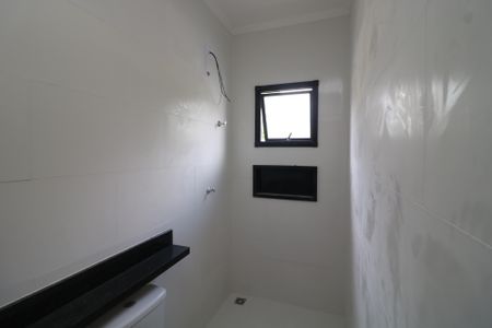 Casa à venda com 103m², 2 quartos e sem vagaBanheiro da Suíte