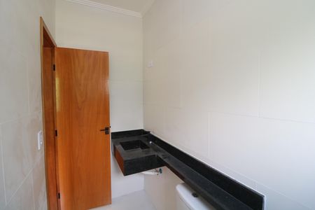 Casa à venda com 103m², 2 quartos e sem vagaBanheiro da Suíte