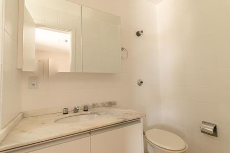 Apartamento para alugar com 80m², 3 quartos e 2 vagas Apartamento para alugar com 80m², 3 quartos e 2 vagasBanheiro da Suite