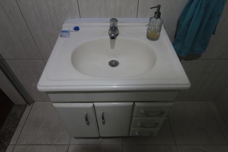 Casa à venda com 200m², 4 quartos e 4 vagasBanheiro Social