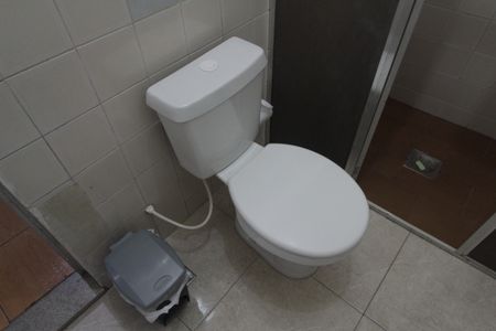 Casa à venda com 200m², 4 quartos e 4 vagasBanheiro da Suite