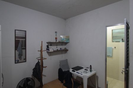 Casa à venda com 200m², 4 quartos e 4 vagasSuite