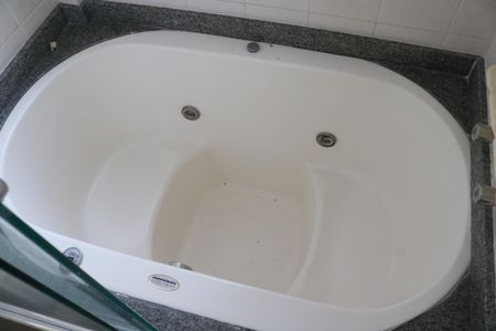 Apartamento à venda com 74m², 1 quarto e 2 vagasBanheiro