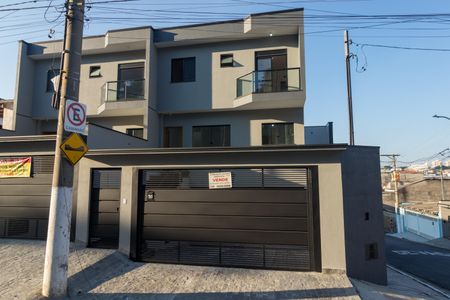 Casa à venda com 114m², 2 quartos e 4 vagasFachada