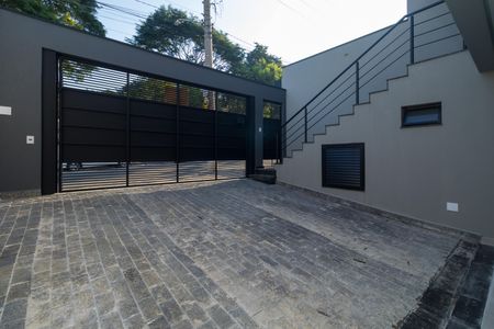 Casa à venda com 114m², 2 quartos e 4 vagasGaragem