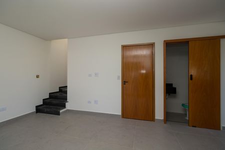Casa à venda com 114m², 2 quartos e 4 vagasSala