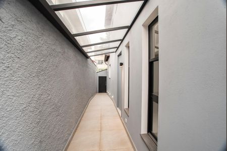 Casa à venda com 194m², 4 quartos e 3 vagasAcesso lateral