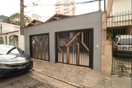 Casa à venda com 194m², 4 quartos e 3 vagasFachada
