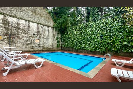 Apartamento à venda com 38m², 1 quarto e 1 vagaPiscina