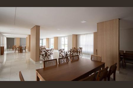 Apartamento para alugar com 45m², 2 quartos e 1 vaga Apartamento para alugar com 45m², 2 quartos e 1 vagaÁrea comum - Salão de festas