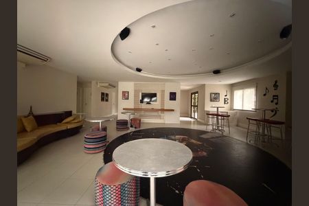 Apartamento para alugar com 149m², 2 quartos e 2 vagas Apartamento para alugar com 149m², 2 quartos e 2 vagasÁrea comum - Salão de festas