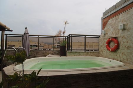 Apartamento à venda com 149m², 2 quartos e 2 vagasSuíte - Vista