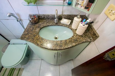 Apartamento à venda com 97m², 3 quartos e 3 vagasBanheiro do quarto 1