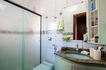 Apartamento à venda com 97m², 3 quartos e 3 vagasBanheiro do quarto 1