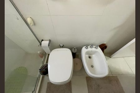 Apartamento à venda com 147m², 3 quartos e 3 vagasBanheiro suíte 1