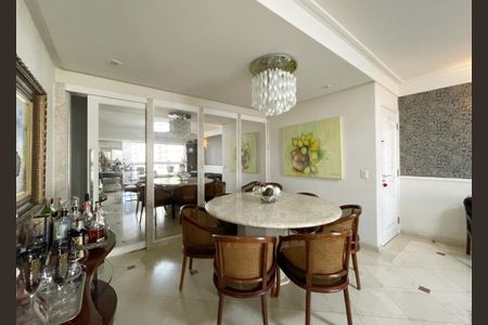 Apartamento à venda com 147m², 3 quartos e 3 vagasDetalhe Sala