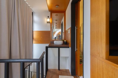 Banheiro de apartamento à venda com 1 quarto, 100m² em Campo Belo, São Paulo