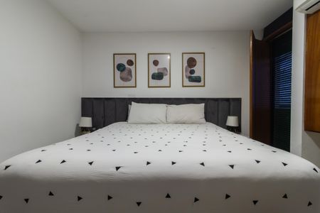 Quarto de apartamento à venda com 1 quarto, 100m² em Campo Belo, São Paulo