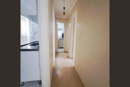 CORREDOR INTERNO de apartamento à venda com 2 quartos, 50m² em São Pedro, Osasco