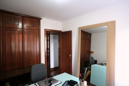 Apartamento à venda com 200m², 4 quartos e 3 vagasQuarto 1