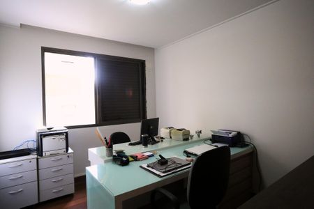 Apartamento à venda com 200m², 4 quartos e 3 vagasQuarto 1