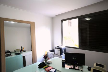 Apartamento à venda com 200m², 4 quartos e 3 vagasQuarto 1