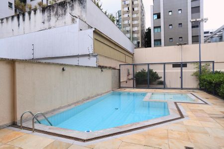 Apartamento à venda com 200m², 4 quartos e 3 vagasÁrea comum - Piscina
