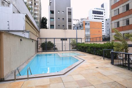 Apartamento à venda com 200m², 4 quartos e 3 vagasÁrea comum - Piscina