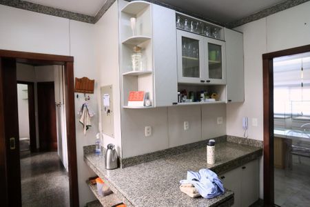 Apartamento à venda com 200m², 4 quartos e 3 vagasCozinha