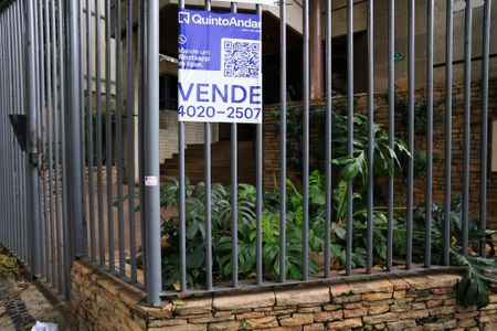 Apartamento à venda com 200m², 4 quartos e 3 vagasFachada com Plaquinha