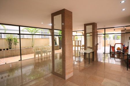 Apartamento à venda com 200m², 4 quartos e 3 vagasÁrea comum - Salão de festas