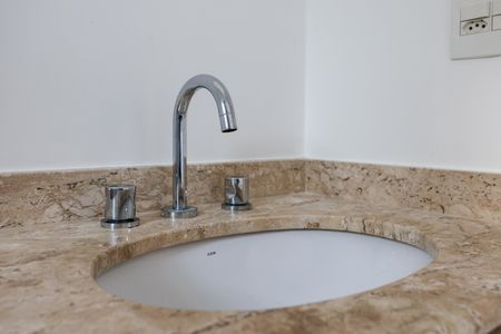 Apartamento à venda com 91m², 2 quartos e 2 vagasBanheiro da Suíte 2