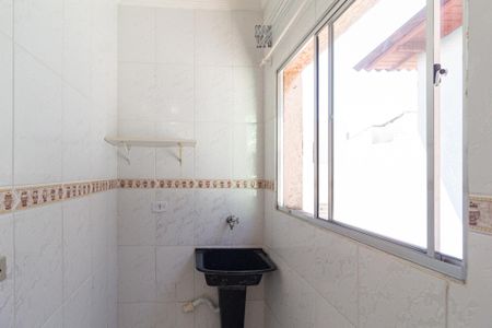 Apartamento para alugar com 52m², 2 quartos e 1 vaga Apartamento para alugar com 52m², 2 quartos e 1 vagaCozinha e área de serviço