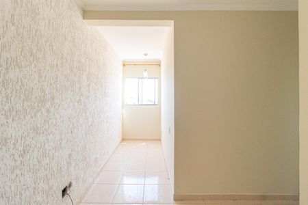 Sala de apartamento para alugar com 2 quartos, 52m² em Jardim Maria Beatriz, Carapicuíba